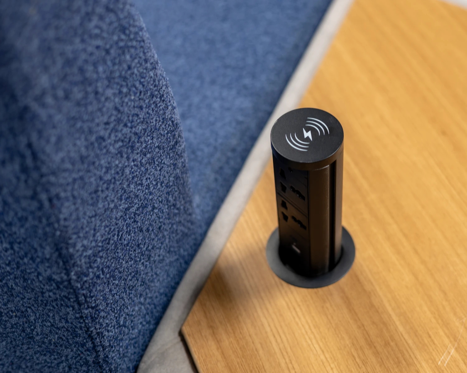Attuny sync integrated pop-up power module and worktable