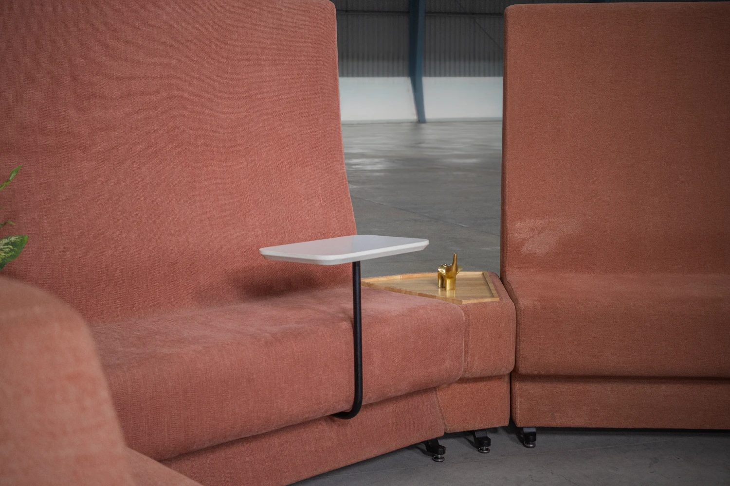 Attuny sync swivel laptop worktable and wooden side shelf detail